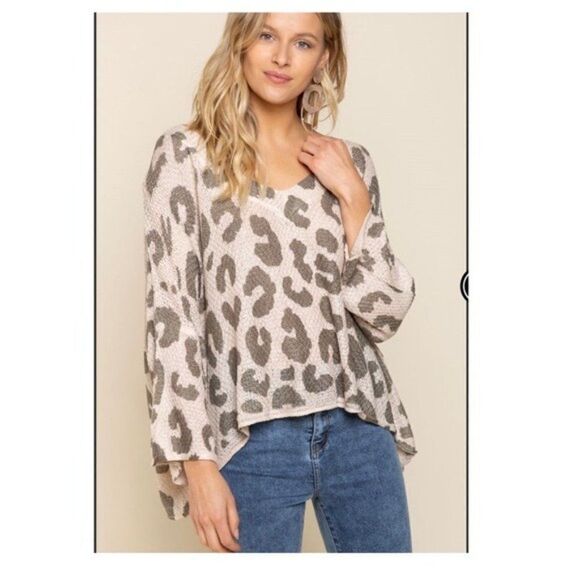 POL Animal Print lightweight Sweater - Picture 14 of 15